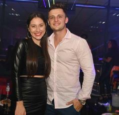 Foto de la galería: Festejos y mucho baile en la noche de viernes en Posadas