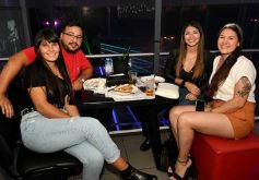 Foto de la galería: Festejos y mucho baile en la noche de viernes en Posadas