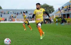 Foto de la galería: Con lluvia y uno menos en la cancha, Crucero festejó en casa