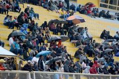 Foto de la galería: Con lluvia y uno menos en la cancha, Crucero festejó en casa