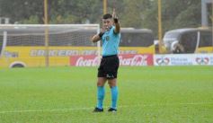 Foto de la galería: Con lluvia y uno menos en la cancha, Crucero festejó en casa