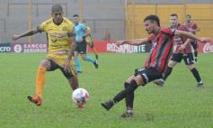 Foto de la galería: Con lluvia y uno menos en la cancha, Crucero festejó en casa