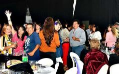 Foto de la galería: Noche Retro con Las Alas del Halcón en el Club Sarmiento