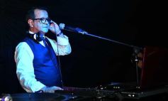 Foto de la galería: Noche Retro con Las Alas del Halcón en el Club Sarmiento