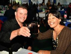 Foto de la galería: Noche Retro con Las Alas del Halcón en el Club Sarmiento