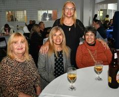 Foto de la galería: Noche Retro con Las Alas del Halcón en el Club Sarmiento