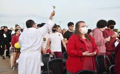 Foto de la galería: Madre de la Misericordia: Misa y Consagración de estudiantes en Posadas