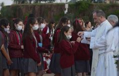 Foto de la galería: Madre de la Misericordia: Misa y Consagración de estudiantes en Posadas
