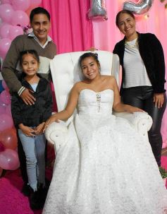 Foto de la galería: La noche soñada en los 15 años de Melisa Daniela Reyes