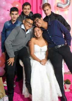 Foto de la galería: La noche soñada en los 15 años de Melisa Daniela Reyes