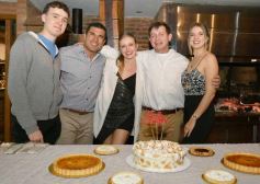 Foto de la galería: Noche de diversión en familia y con amigos en el cumple del empresario Claudio Wipplinger