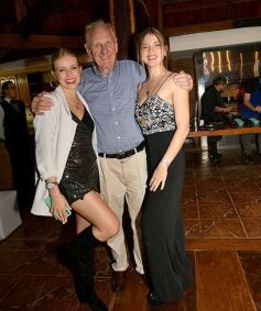 Foto de la galería: Noche de diversión en familia y con amigos en el cumple del empresario Claudio Wipplinger