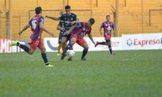 Foto de la galería: Con un empate de local Crucero se mantiene cerca de la punta en el Federal A