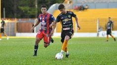 Foto de la galería: Con un empate de local Crucero se mantiene cerca de la punta en el Federal A