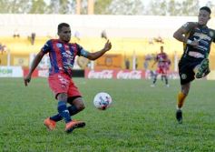 Foto de la galería: Con un empate de local Crucero se mantiene cerca de la punta en el Federal A