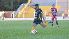 Foto de la galería: Con un empate de local Crucero se mantiene cerca de la punta en el Federal A