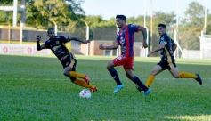 Foto de la galería: Con un empate de local Crucero se mantiene cerca de la punta en el Federal A