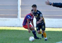 Foto de la galería: Con un empate de local Crucero se mantiene cerca de la punta en el Federal A