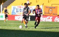 Foto de la galería: Con un empate de local Crucero se mantiene cerca de la punta en el Federal A