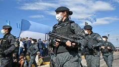 Foto de la galería: Encuentro patrio en el desfile del 25 de Mayo