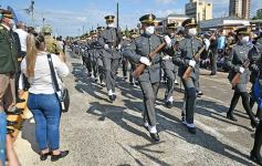 Foto de la galería: Encuentro patrio en el desfile del 25 de Mayo