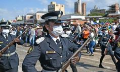 Foto de la galería: Encuentro patrio en el desfile del 25 de Mayo