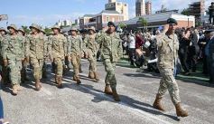 Foto de la galería: Encuentro patrio en el desfile del 25 de Mayo