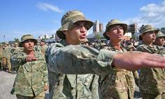 Foto de la galería: Encuentro patrio en el desfile del 25 de Mayo