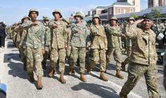 Foto de la galería: Encuentro patrio en el desfile del 25 de Mayo