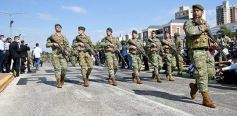Foto de la galería: Encuentro patrio en el desfile del 25 de Mayo