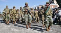 Foto de la galería: Encuentro patrio en el desfile del 25 de Mayo