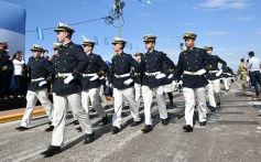 Foto de la galería: Encuentro patrio en el desfile del 25 de Mayo