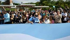 Foto de la galería: Encuentro patrio en el desfile del 25 de Mayo