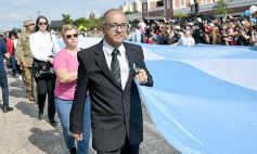 Foto de la galería: Encuentro patrio en el desfile del 25 de Mayo