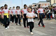 Foto de la galería: Encuentro patrio en el desfile del 25 de Mayo