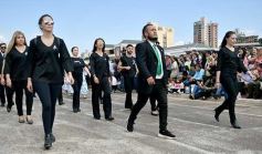 Foto de la galería: Encuentro patrio en el desfile del 25 de Mayo