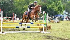 Foto de la galería: Remate en San José: más postales del encuentro y Torneo Hípico en el campo La Armonía