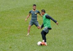 Foto de la galería: Volvió Ricardone: con la camiseta puesta ahora como DT