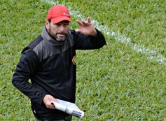 Foto de la galería: Volvió Ricardone: con la camiseta puesta ahora como DT