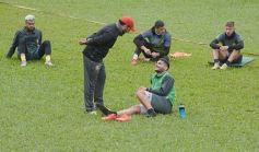 Foto de la galería: Volvió Ricardone: con la camiseta puesta ahora como DT