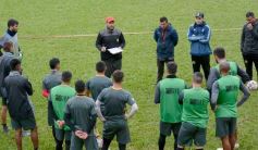 Foto de la galería: Volvió Ricardone: con la camiseta puesta ahora como DT