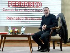 Foto de la galería: Conversatorio en el Saavedra: Reynaldo Sietecase encabezó una charla sobre periodismo en Posadas