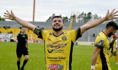 Foto de la galería: Crucero sumó de a tres en casa en el debut de Ricardone