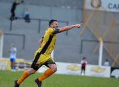 Foto de la galería: Crucero sumó de a tres en casa en el debut de Ricardone