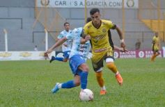 Foto de la galería: Crucero sumó de a tres en casa en el debut de Ricardone