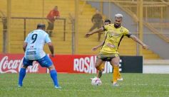 Foto de la galería: Crucero sumó de a tres en casa en el debut de Ricardone