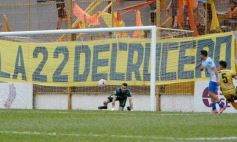 Foto de la galería: Crucero sumó de a tres en casa en el debut de Ricardone