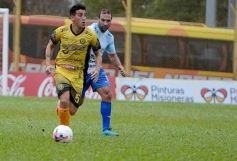 Foto de la galería: Crucero sumó de a tres en casa en el debut de Ricardone