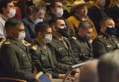 Foto de la galería: Legislatura en sesión: Diputados declararon Monumento Natural Provincial al Vencejo de Cascada