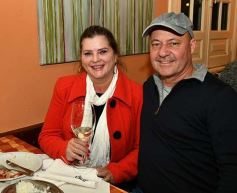 Foto de la galería: A pesar del frio, la noche del sábado se disfrutó con salidas y amigos en Posadas